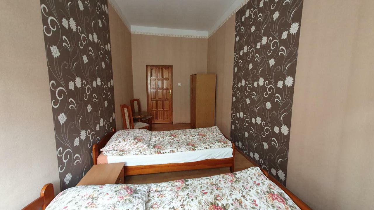 Pokoje Do Wynajecia Piastowska Miedzyrzecz Exterior photo